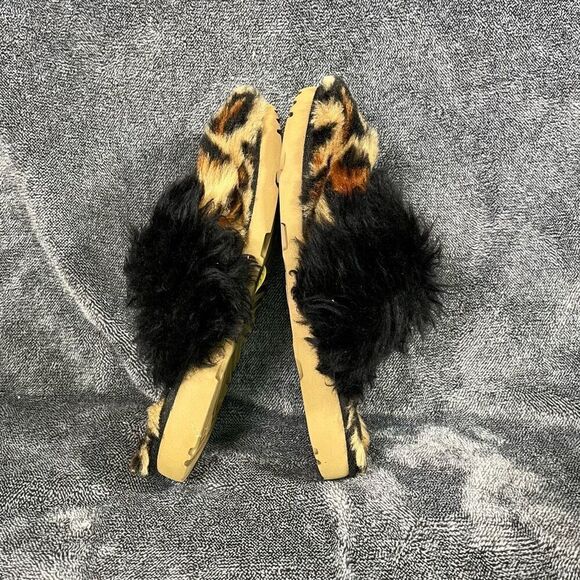 UGG Leopard Scuffette II Slippers Shoes (Size US 2) - Picture 2 of 6
